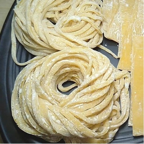 Mì Luộc Ăn Kèm Lẩu